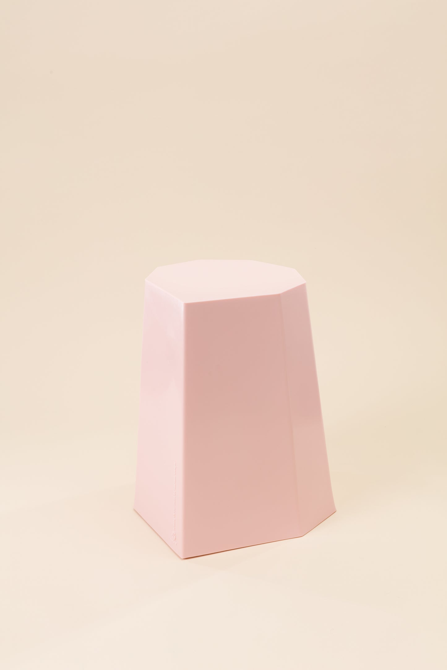 Arnold Circus Stool - Baby Pink