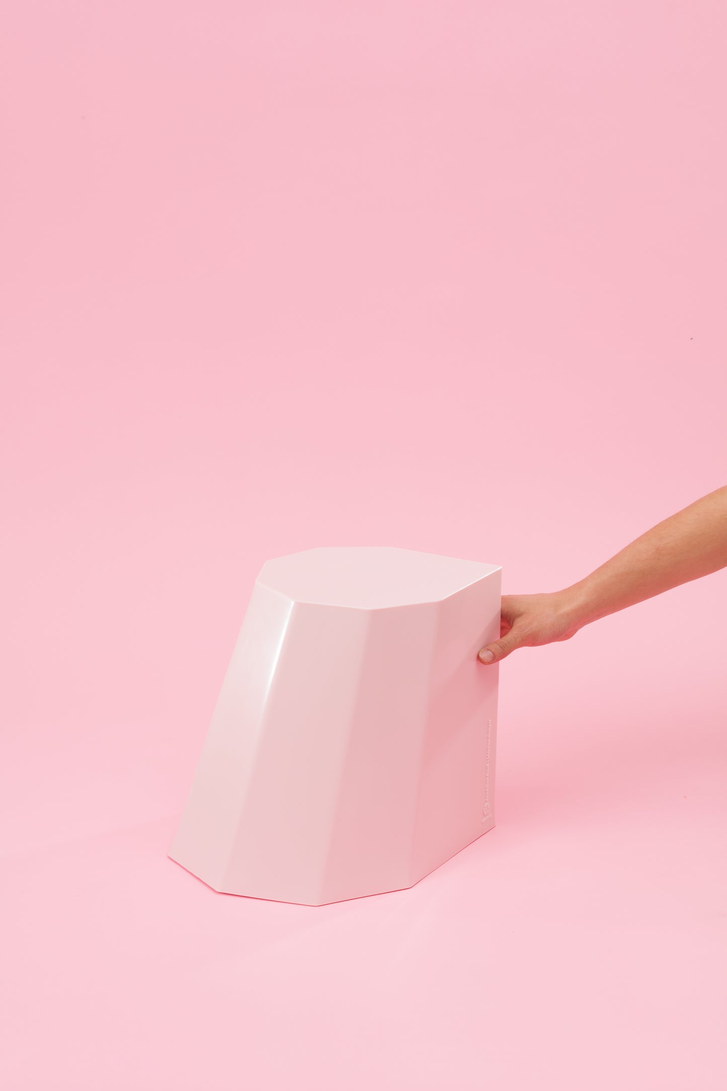 Arnoldino Stool - Baby Pink