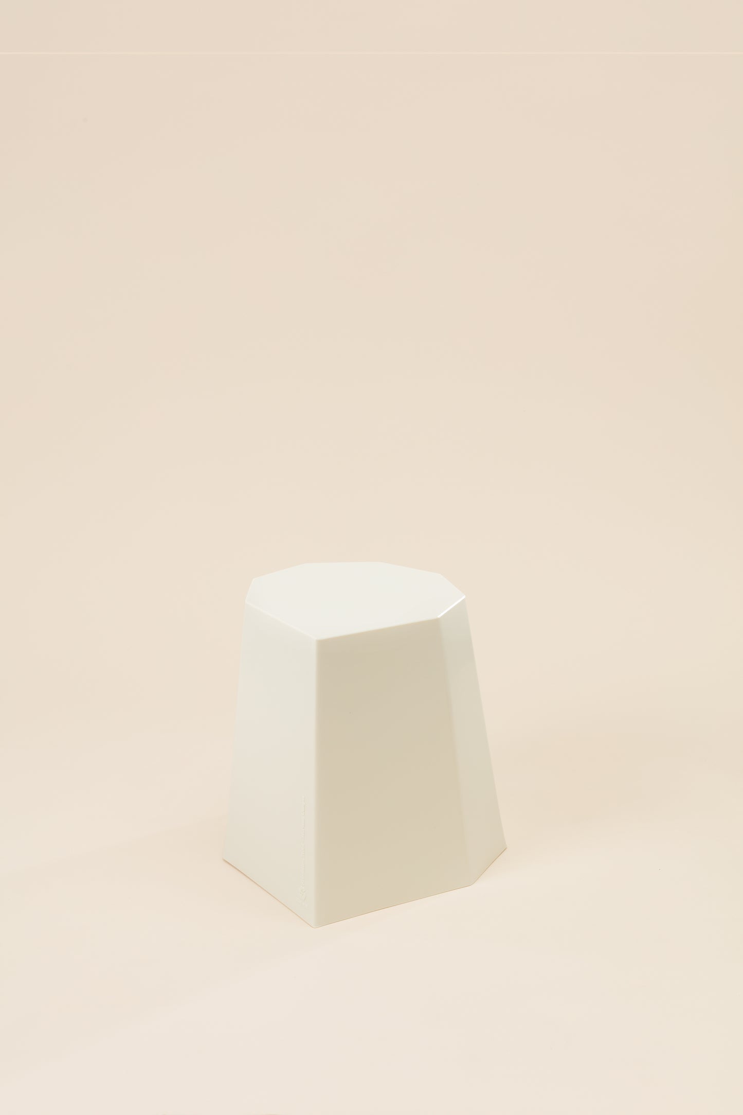 Arnoldino Stool - White Ivory